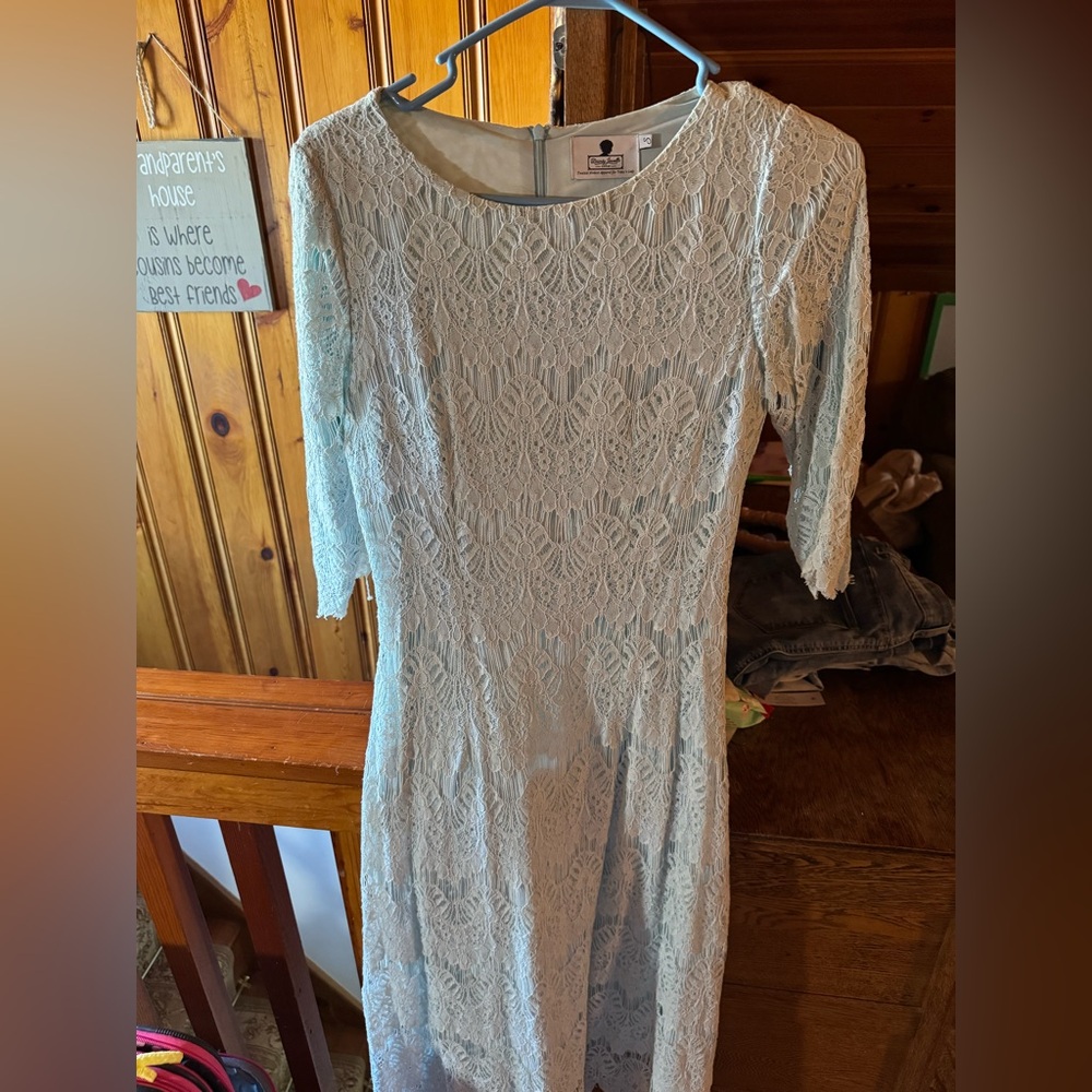 Dainty Jewell’s light blue night in Paris dress size small